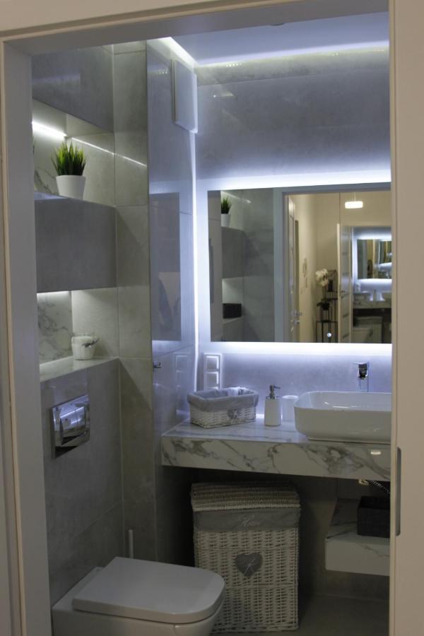 Apartament Wroclaw Centrum Galeria Magnolia Экстерьер фото